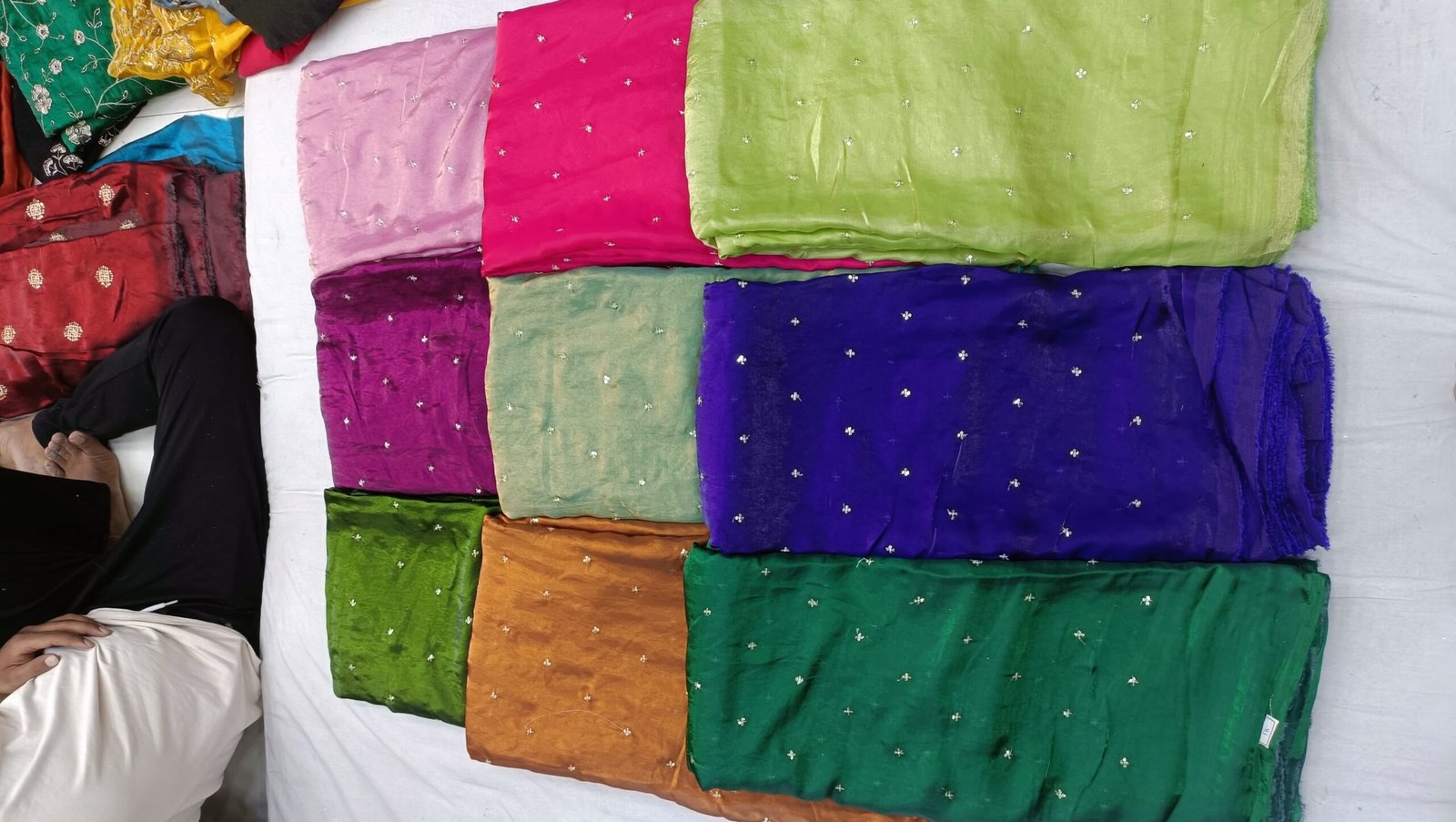 fendy satin plus butti